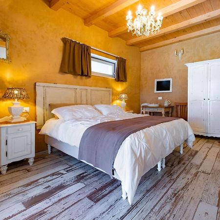 Aria Di Bosco Bed and Breakfast LʼAquila Buitenkant foto
